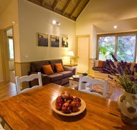 Autumn Abode Cottages - Accommodation VIC