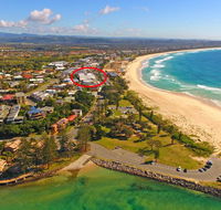 Azura Ocean View Holiday Apartment - Accommodation VIC