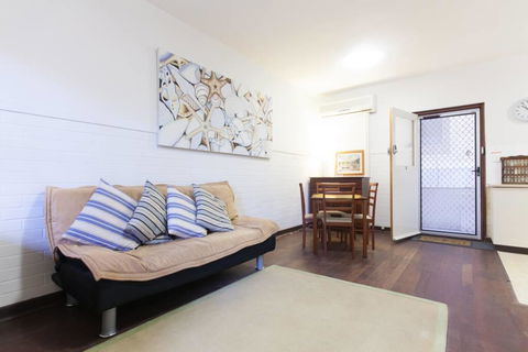 B3 Walk To UWA, Swan River On The Nedlands Border - Accommodation VIC 0
