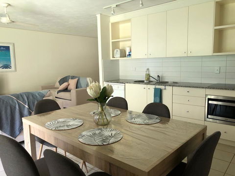 Baden 42 - Rainbow Shores, Ground Floor Unit, Air Conditioned, Overlooking Outdoor Spa - Accommodation VIC 3