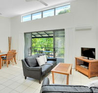 Baden 46 - Rainbow Shores Walk To Beach Top Floor Air conditioned Unit Pools - Accommodation VIC