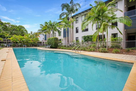 Baden 77 - Rainbow Shores, Pools, Outdoor Spa, Walk To Beach - Accommodation VIC 1