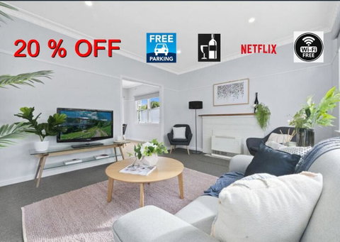 BALLARAT CLOSE 2 CBD + HOSPITAL+3BR HOME+NETFLIX + WiFi + Gift - Accommodation VIC 0