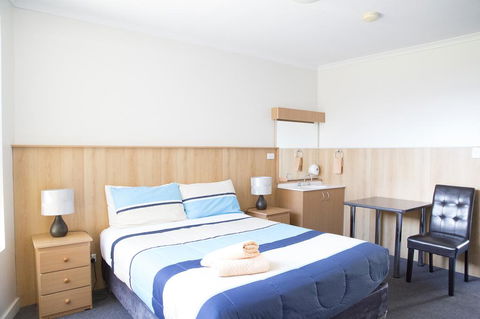 Bamboo Motor Inn - Accommodation VIC 1