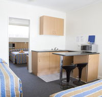Bamboo Motor Inn - Accommodation VIC