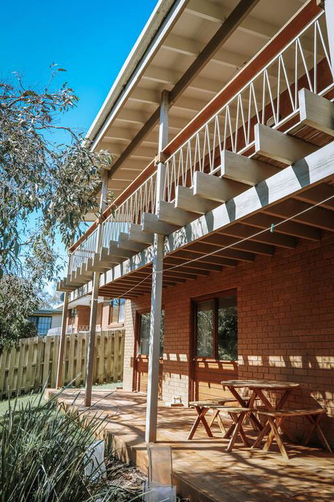 Banksia Beach House - Accommodation VIC 3