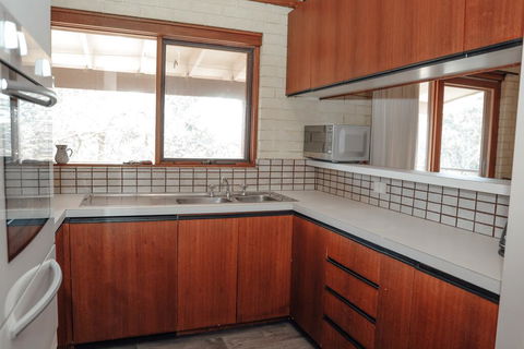 Banksia Beach House - Accommodation VIC 2