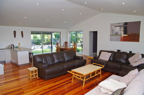 Banyula, 103 Neville Morton Drive - Accommodation VIC 0