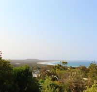 Barefoot 32 Skyline Crescent Crescent Head - Accommodation VIC
