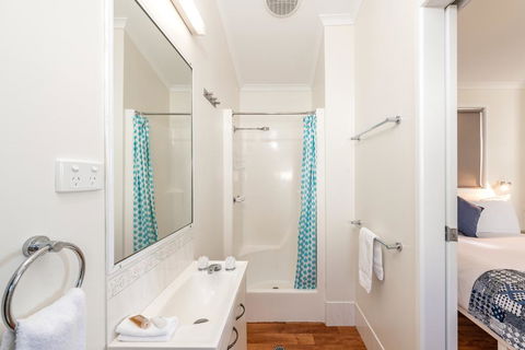 Bargara Beach Caravan Park - Accommodation VIC 1