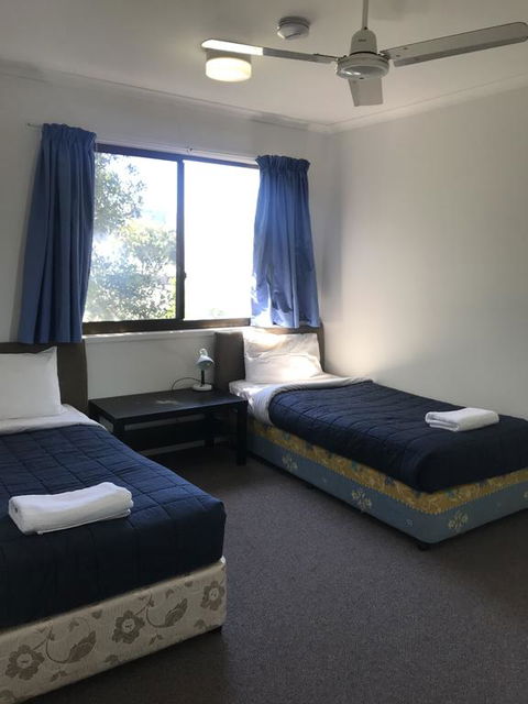 Bargara Beach Motor Inn - Accommodation VIC 2