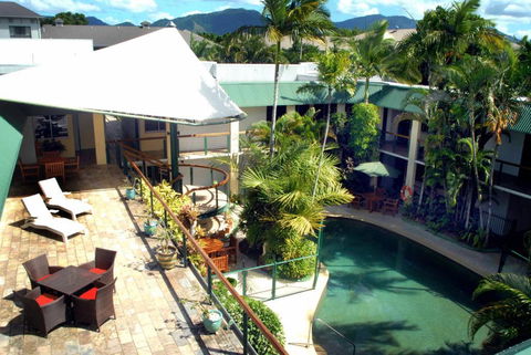 Bay Village Tropical Retreat & Apartments - Accommodation VIC 0