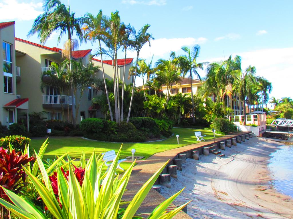 Runaway Bay QLD Accommodation VIC