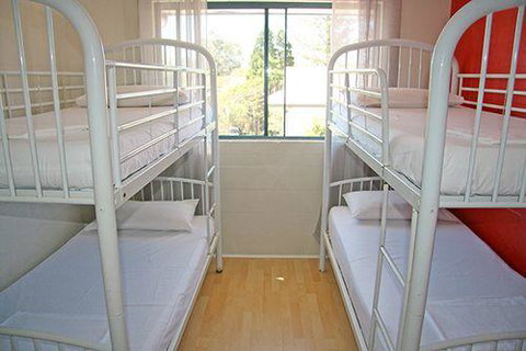 Beach Hostel Mooloolaba - Accommodation VIC 2
