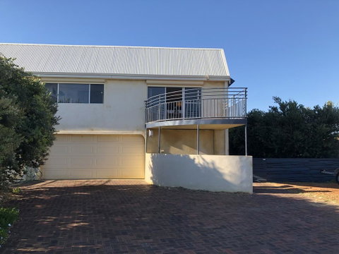 Beach House @ 112 - Accommodation VIC 2