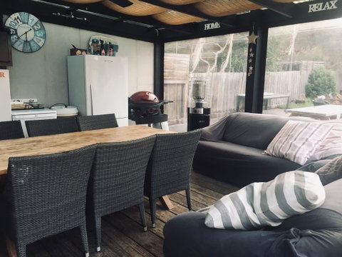 Beach House Getaway 1 - Accommodation VIC 2