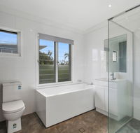BEACH HOUSE ON PEARL - Accommodation VIC