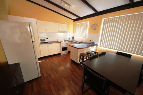 Beach Unit 5 At Hat Head - Accommodation VIC 1