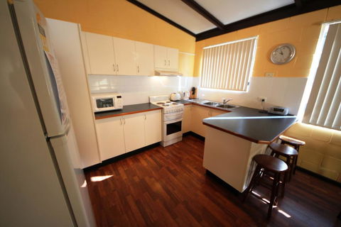 Beach Unit 5 At Hat Head - Accommodation VIC 2