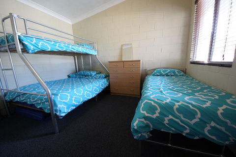 Beach Unit 7 At Hat Head - Accommodation VIC 3