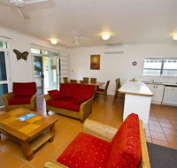 Beachcomber Unit 2 - Accommodation VIC