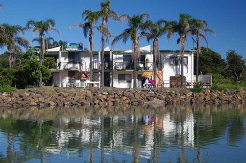 Beachfront 1, 25 Willow Street - Accommodation VIC 0