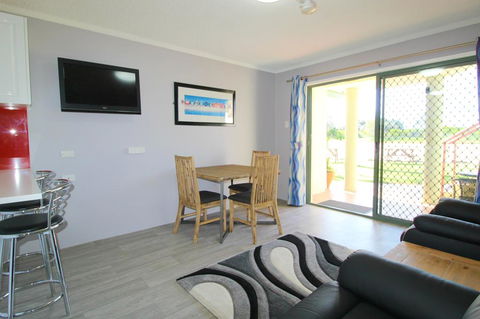 Beachfront 2, 25 Willow Street - Accommodation VIC 3