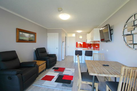 Beachfront 4, 25 Willow Street - Accommodation VIC 2