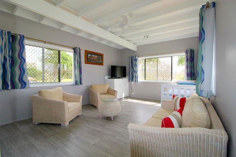 Beachfront 6, 25 Willow Street - Accommodation VIC 0