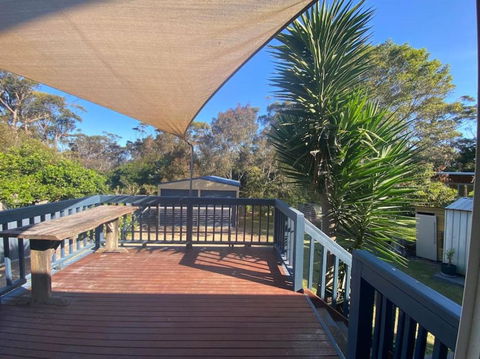 Reel & Relax: 3BR Beach House - Fish, Swim, Surf - Accommodation VIC 1