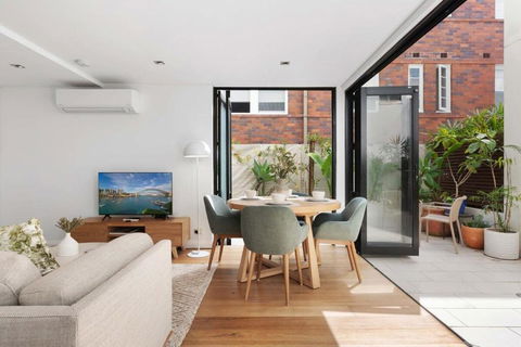 Relaxed Beachside Townhouse - Accommodation VIC 1