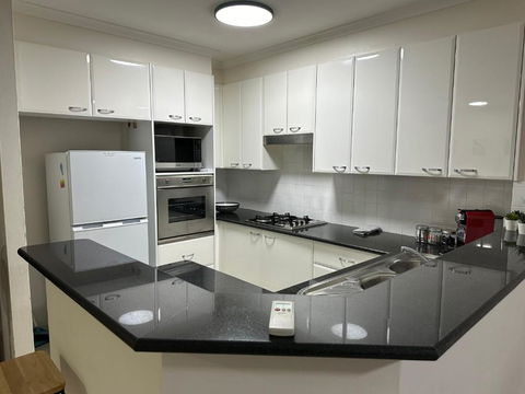 Resort Style 2BR Apt In Pyrmont Next To Darling Harbour - Accommodation VIC 2