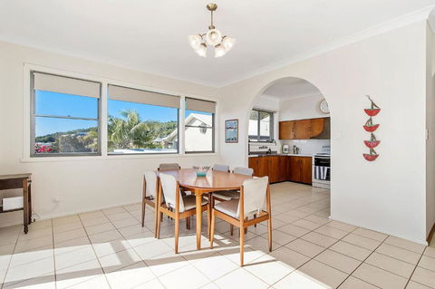 Retro Beach House - Accommodation VIC 3