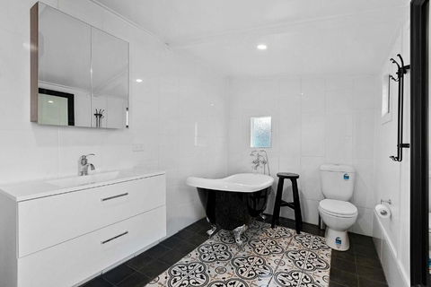 Retro On Walker - Accommodation VIC 3