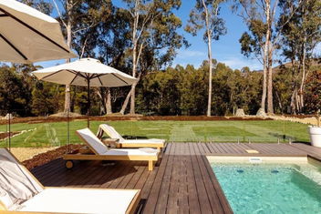 River Run Bright with Accommodation VIC