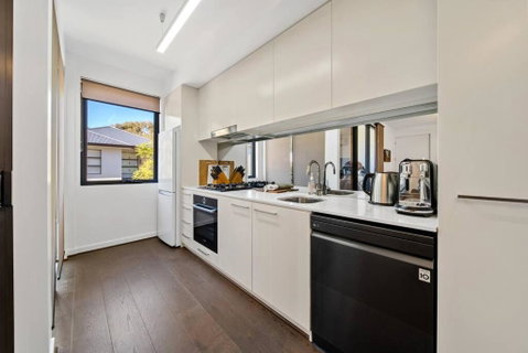 River Torrens Retreat - 2BR, Parking, Wi-Fi - Accommodation VIC 2