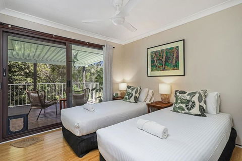 Riverfront Oasis In Elanora - Accommodation VIC 3