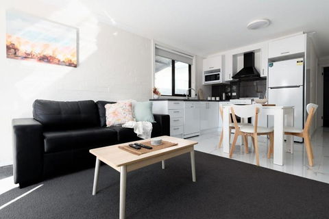 Riverside Gem With Parking And WiFi - Accommodation VIC 0