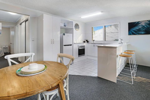 Riverside Location, Noosa Sound - Accommodation VIC 3