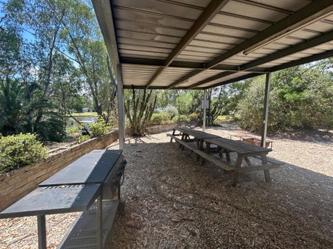 Riverside Motel & Marina - Accommodation VIC 3