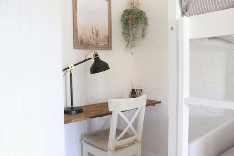 Rustic Chic 200 Metres From CBD - Accommodation VIC 2