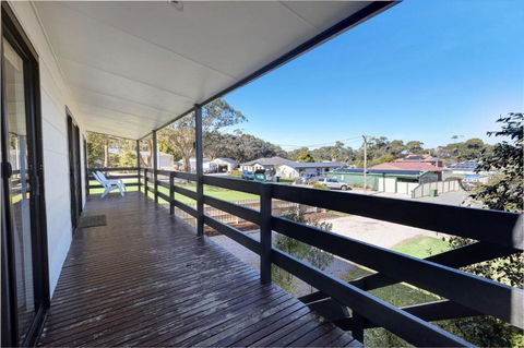 Robin Wood - Accommodation VIC 1