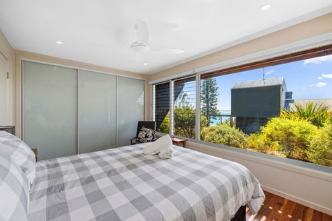 Rock Ledge - Accommodation VIC 3