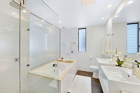 Rockpool No 4 Beachfront Unit - Accommodation VIC 3