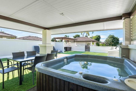 Rooftop Tranquility At Stunning Temple Resort - Accommodation VIC 0