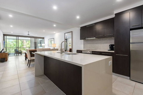 Rooftop Tranquility At Stunning Temple Resort - Accommodation VIC 2