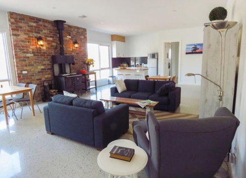 Rooks Edge - Accommodation VIC 3