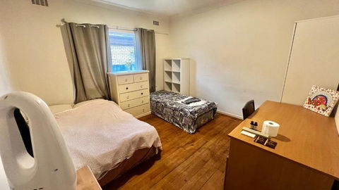Room Near Tullamarine Airport - Accommodation VIC 2