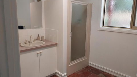Roshnier Apartment - Accommodation VIC 1