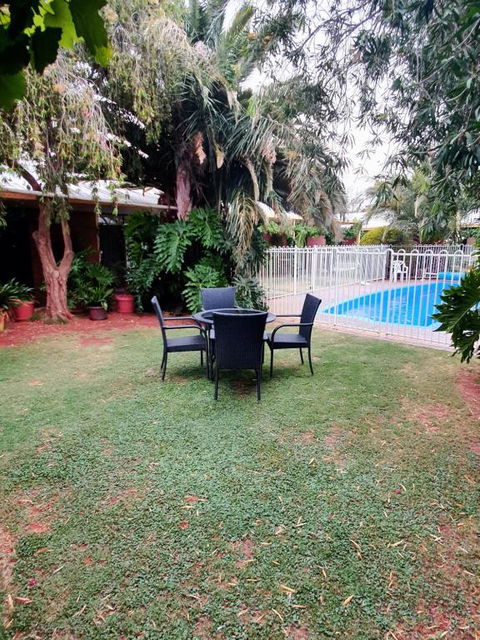 Roundhouse Motel - Accommodation VIC 3